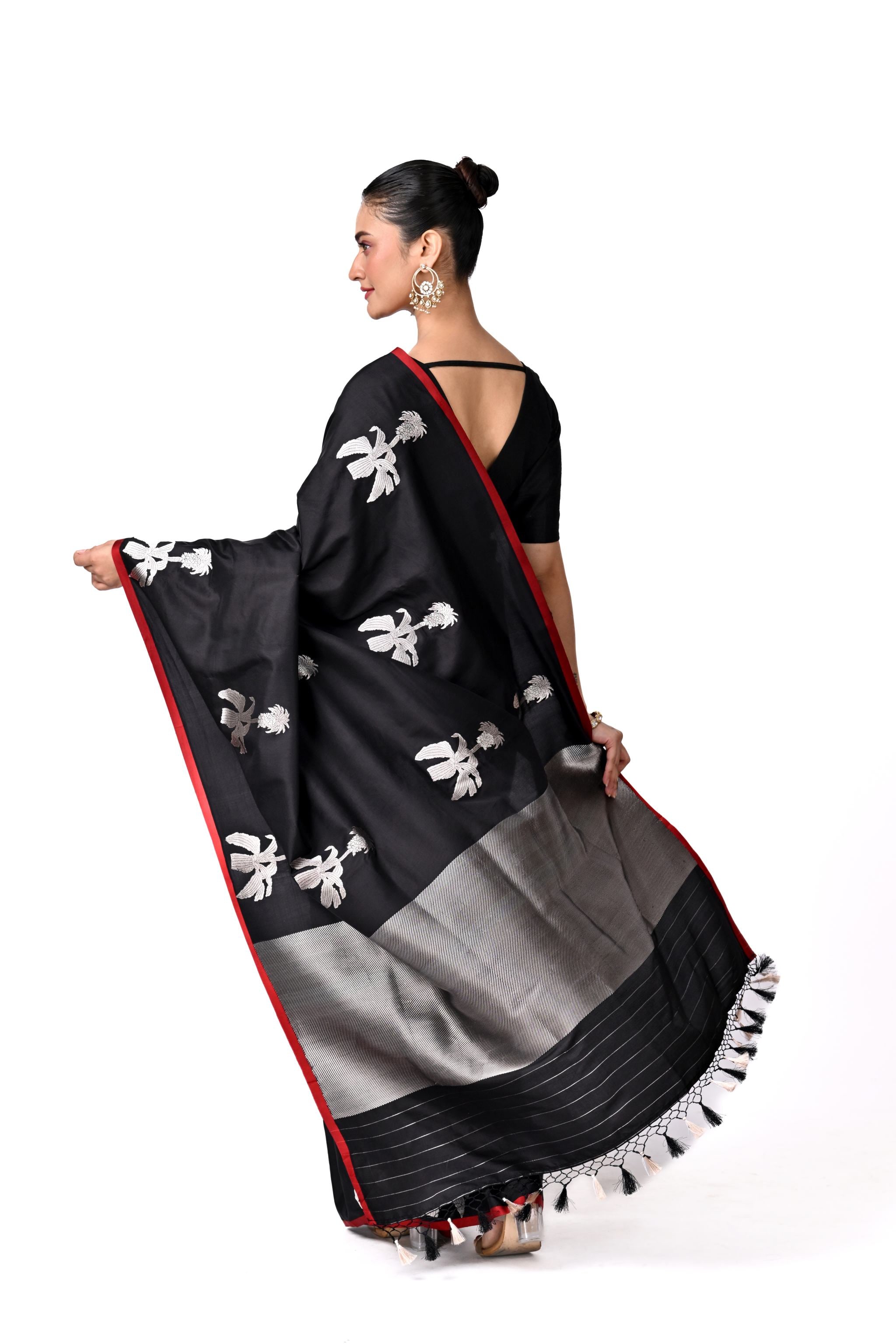 Black & Silver Botanical Design