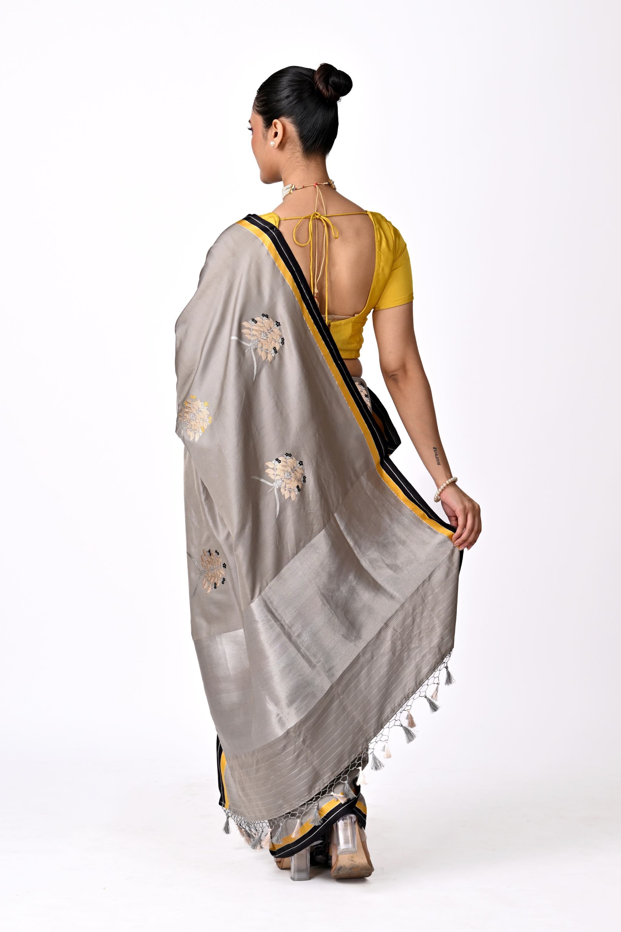 Steel Grey Banaras Botanical Buta
