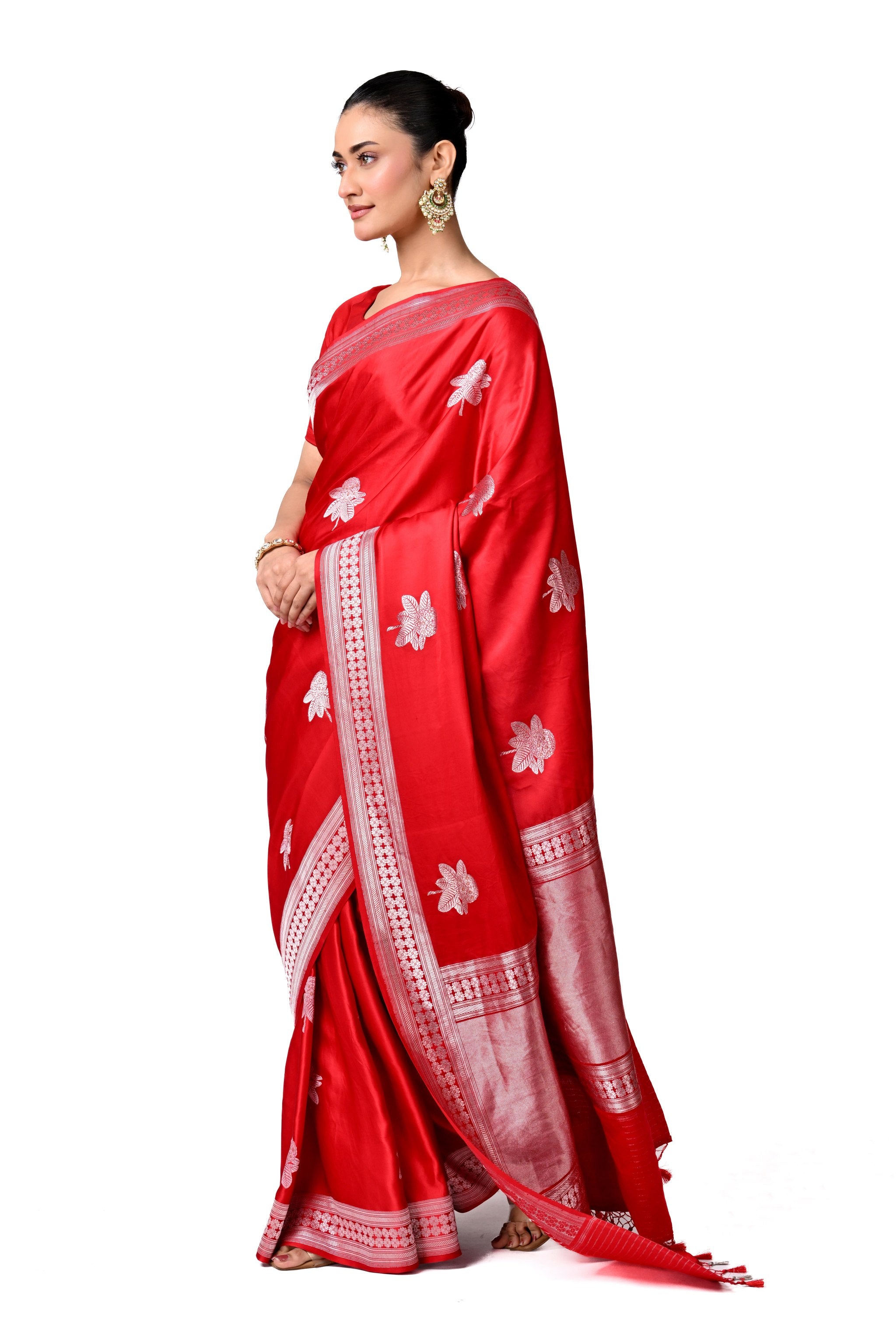 Red Gajji Silk Saree with Floral Motifs