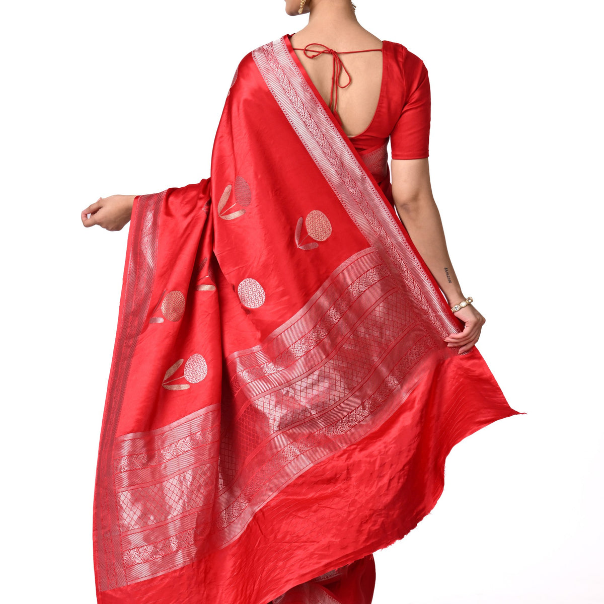 Red Handmade Banaras with Silver and Gold Motifs - Coloroso – Coloroso