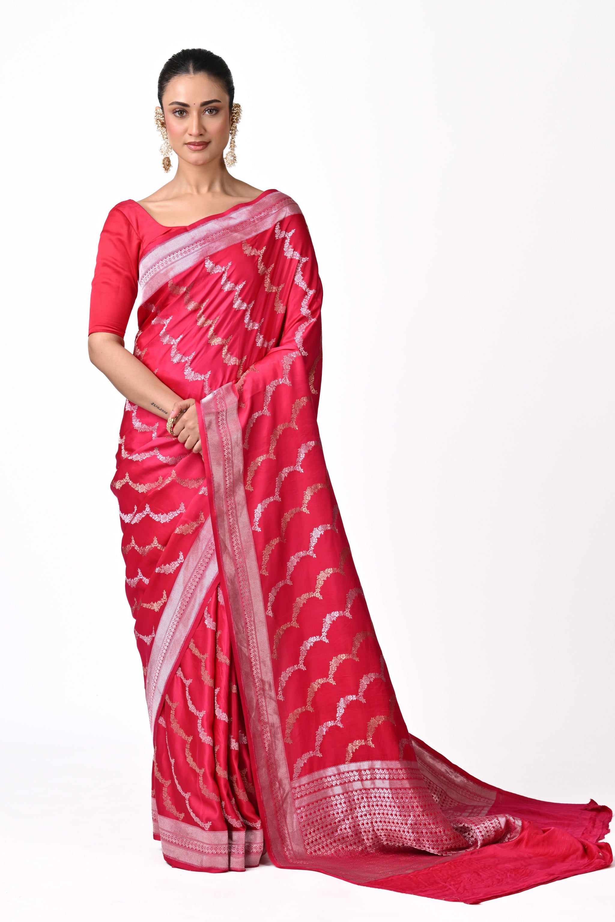 Pink Gajji Silk Saree Wave Design
