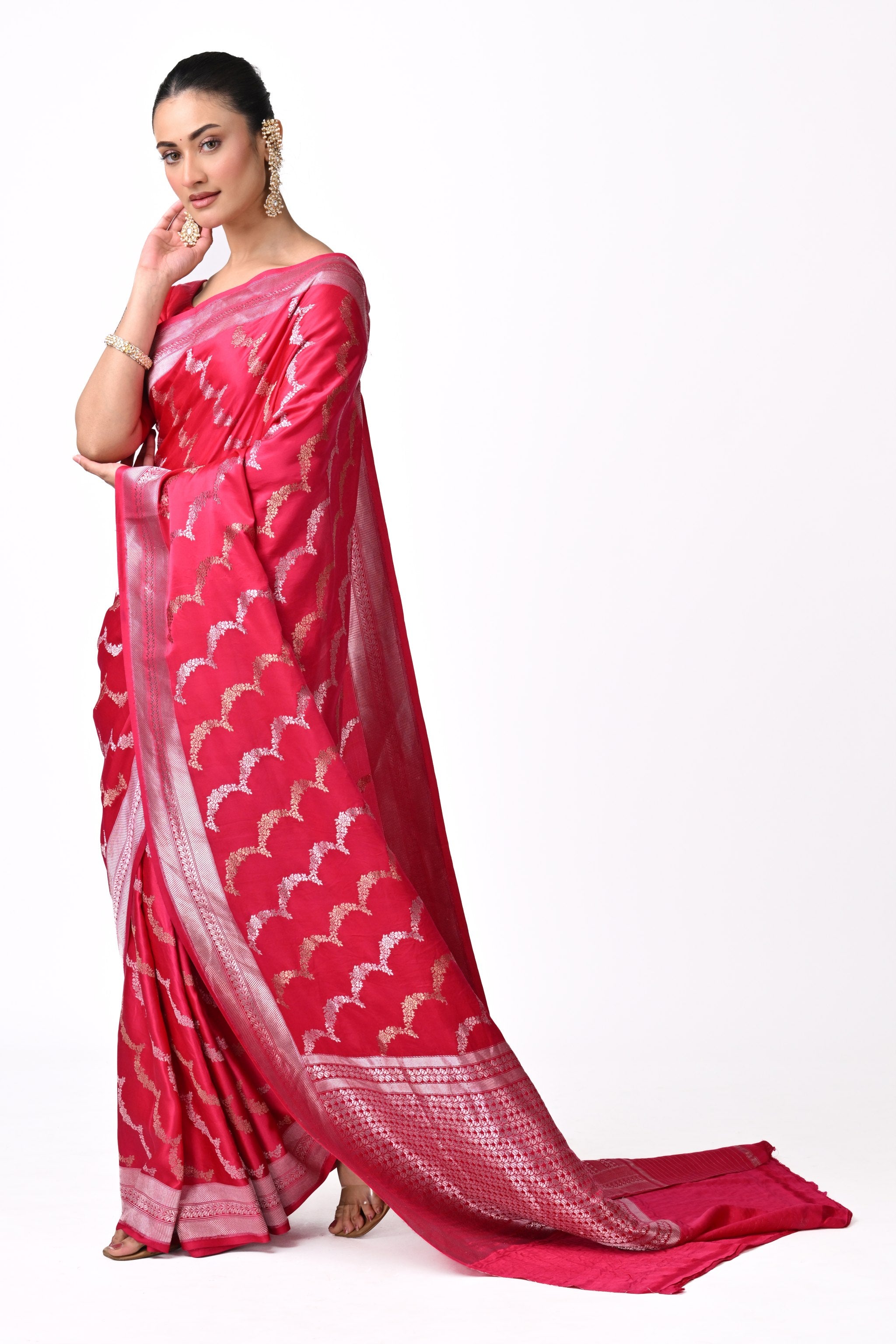 Pink Gajji Silk Saree Wave Design