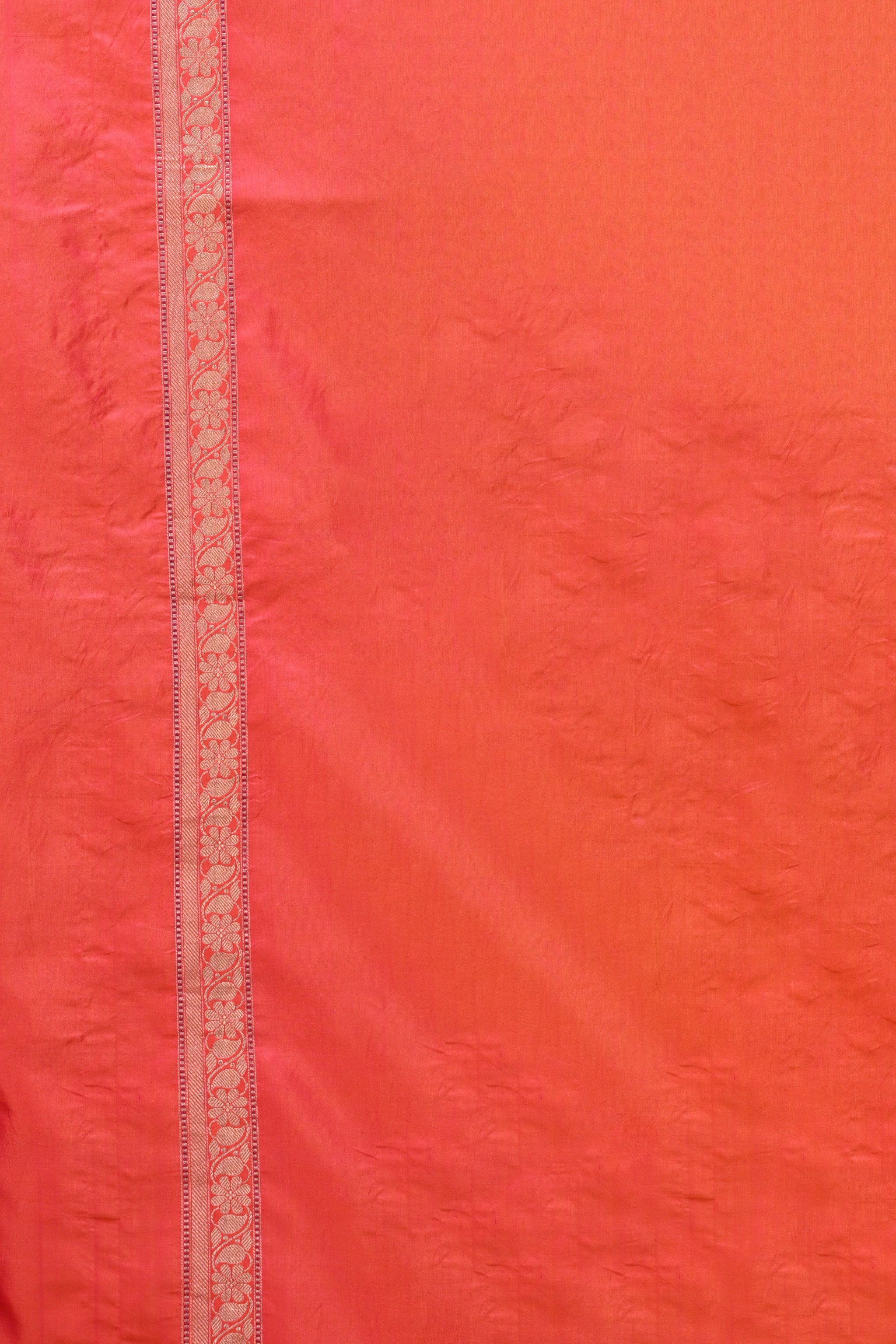 Radiant Red Silk Saree with Intricate Zari Weave