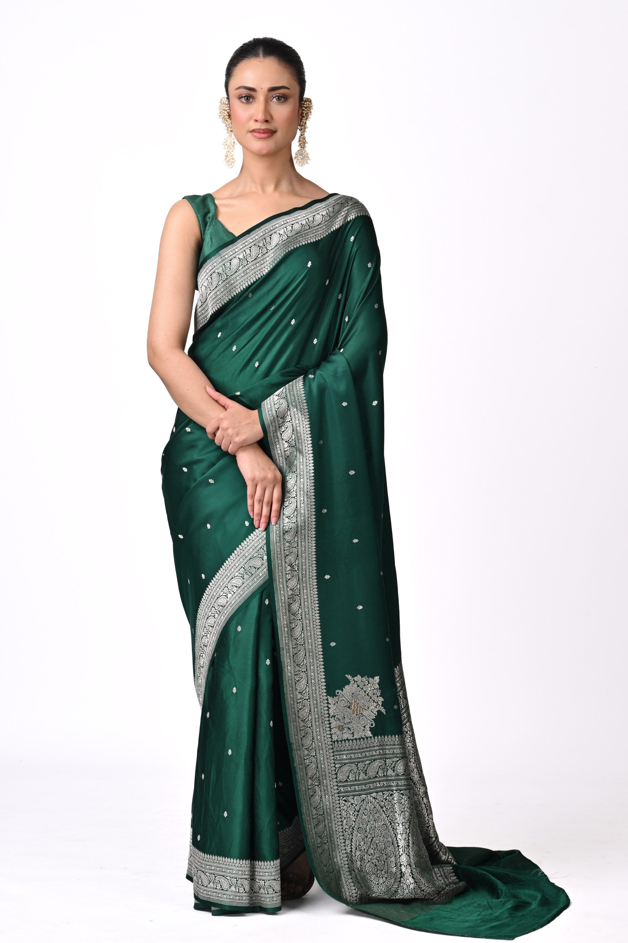 Deep Green Gajji Silk Saree with Traditional Border