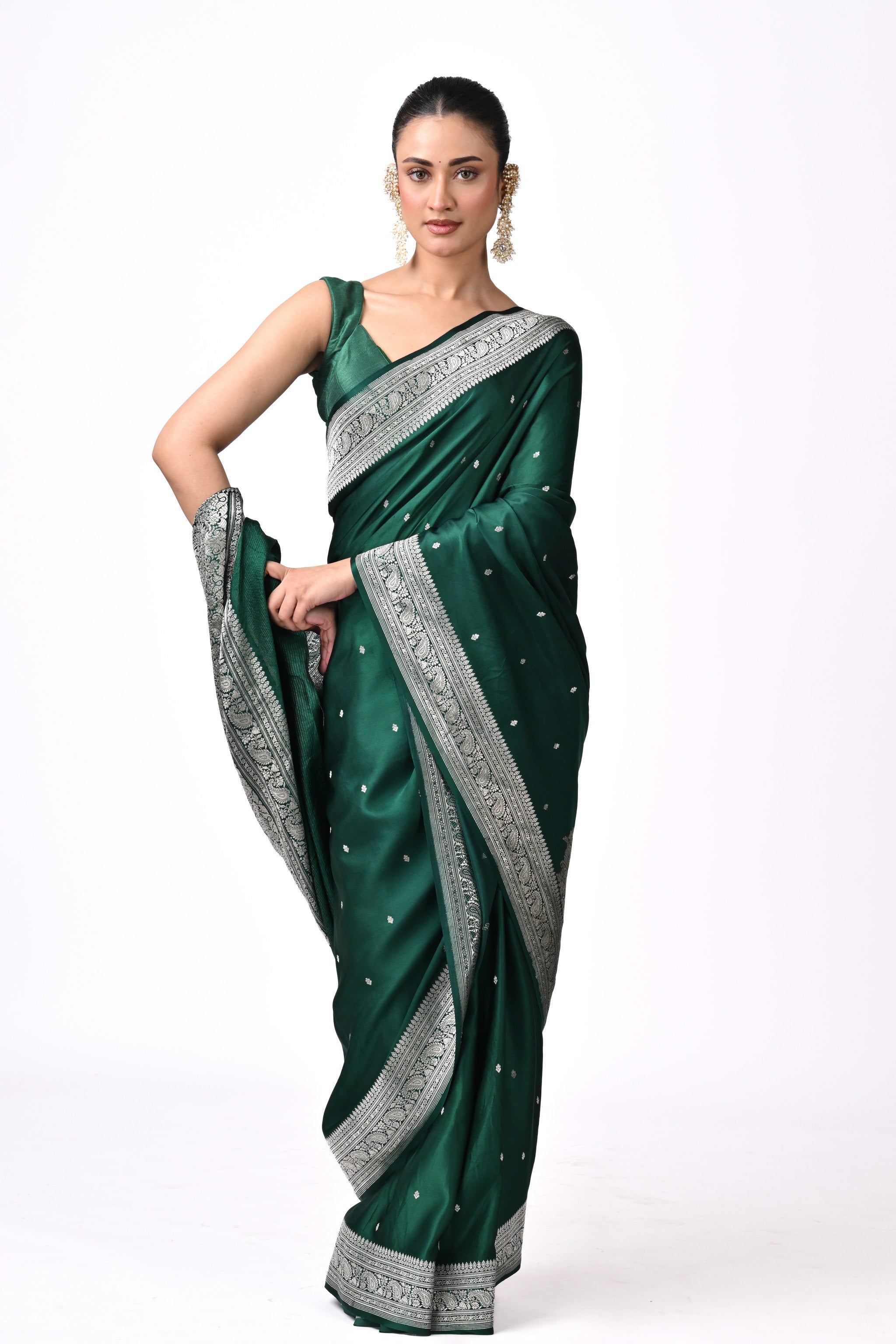 Deep Green Gajji Silk Saree with Traditional Border