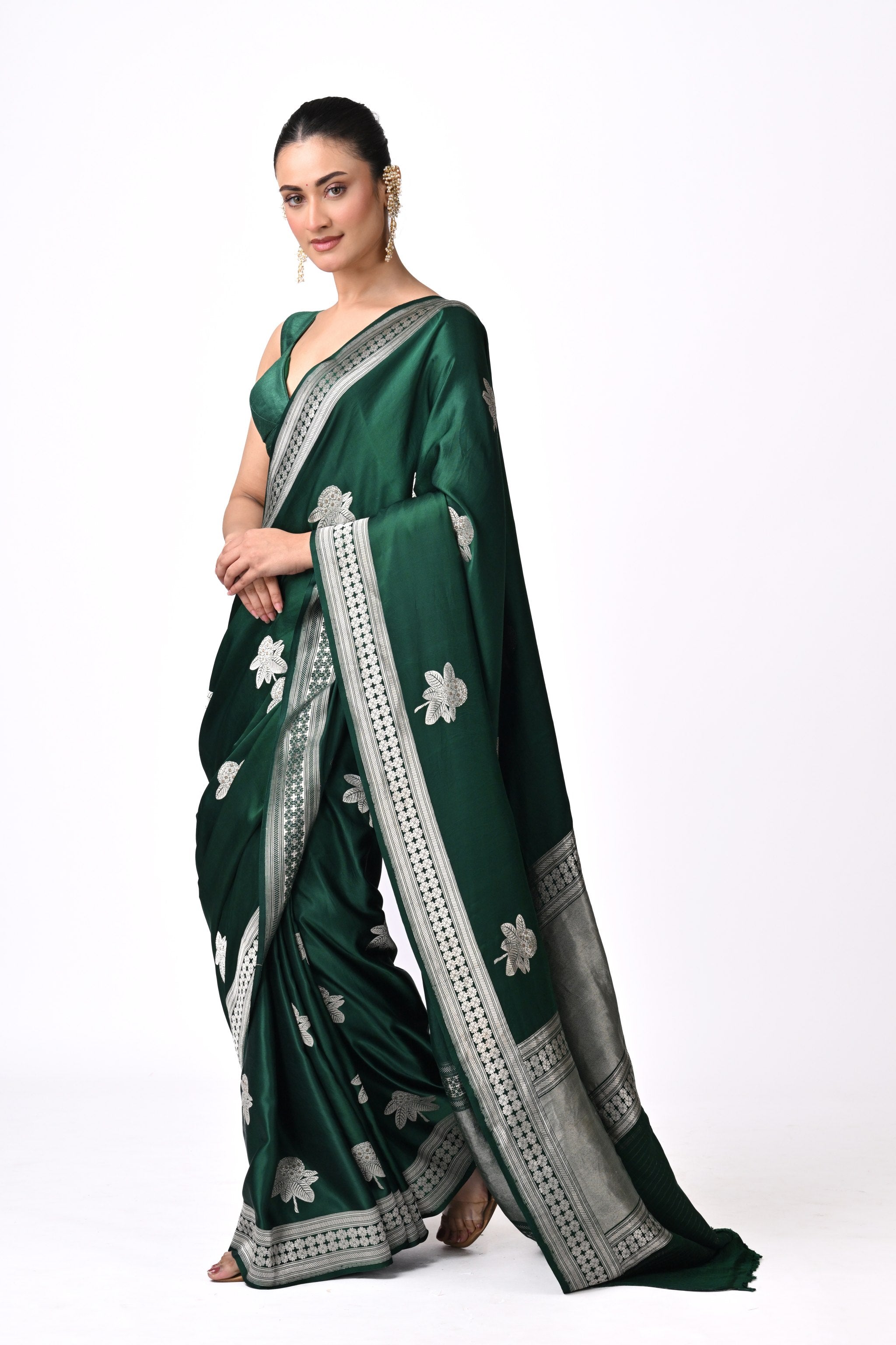 Silk Saree in Deep Emerald with Silver Motif
