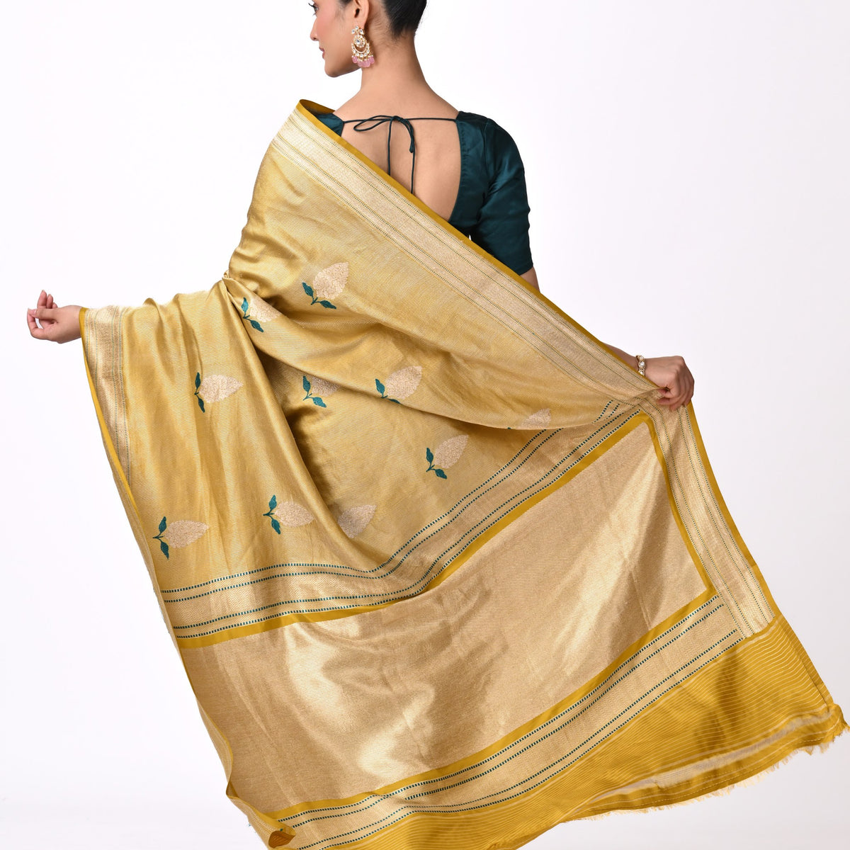 Gold-Toned Twill Banaras - Coloroso – Coloroso